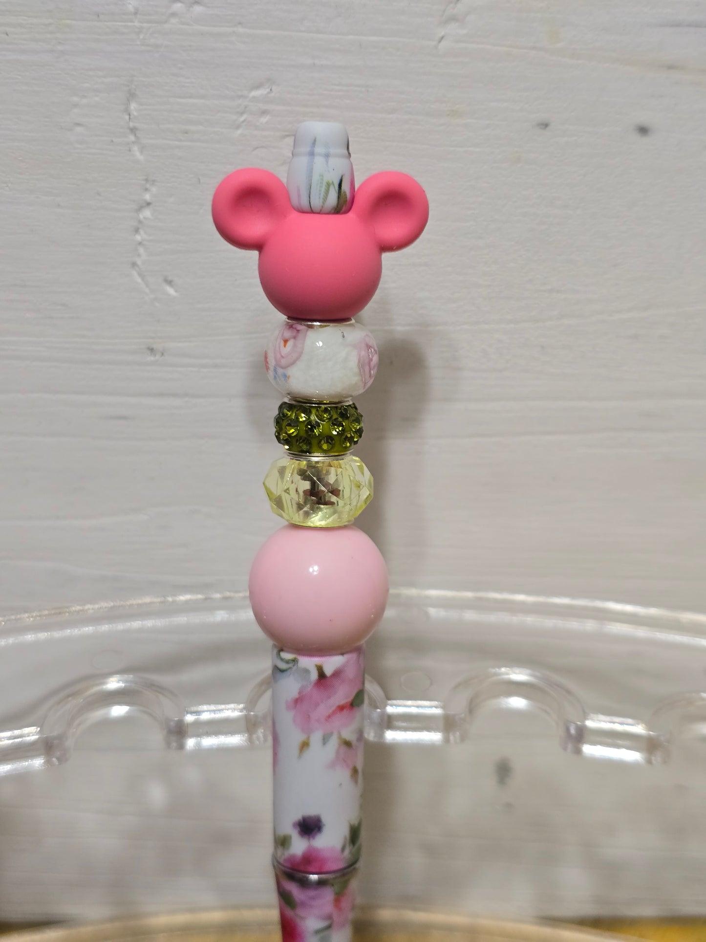 Beaded mouse pens