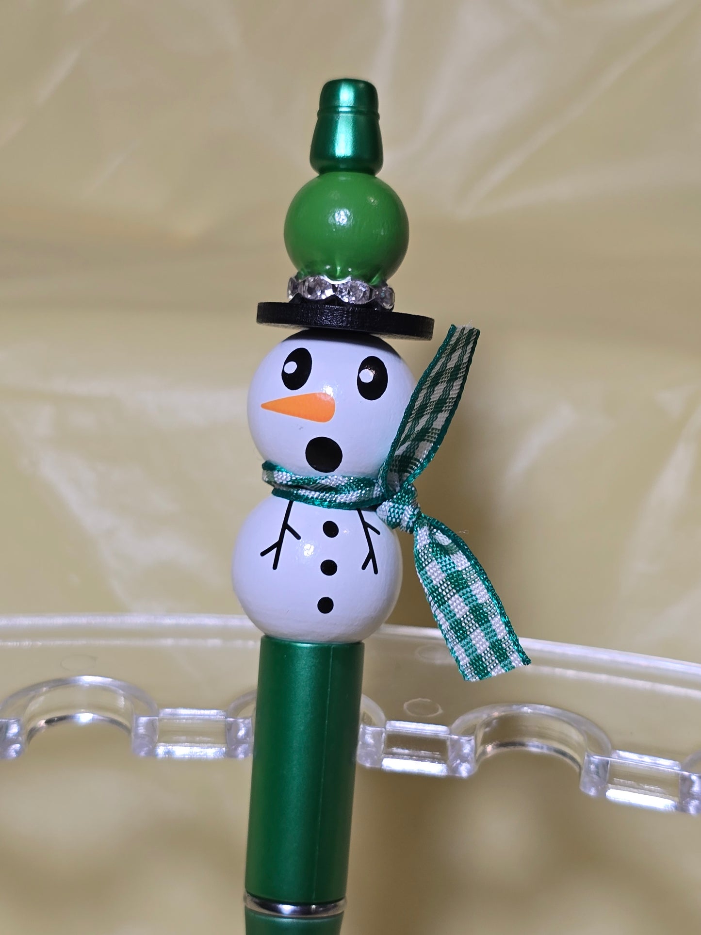Snowman pens