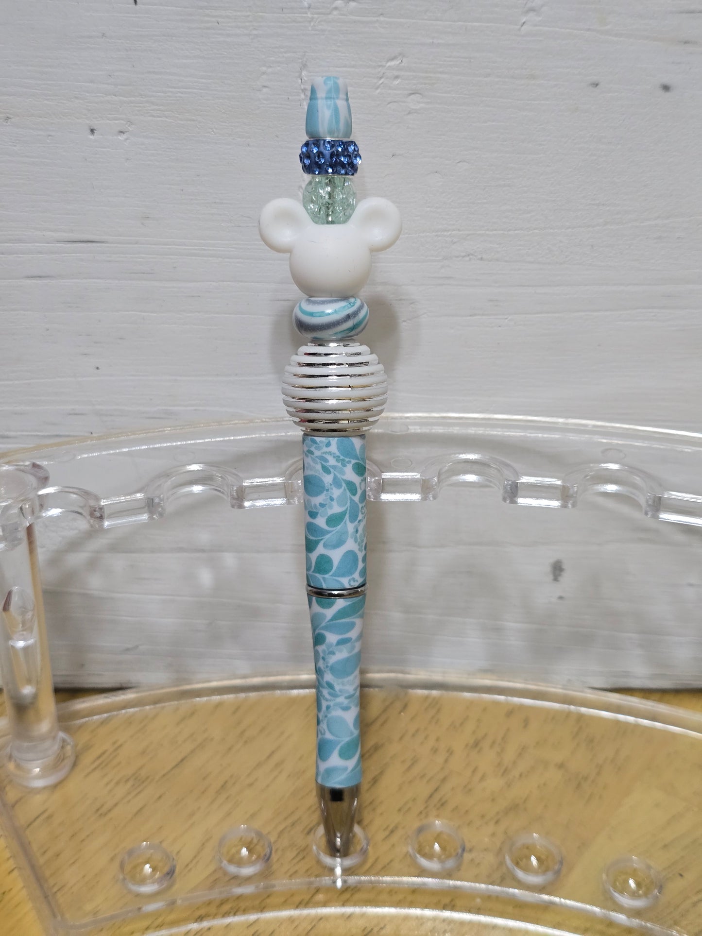Beaded mouse pens