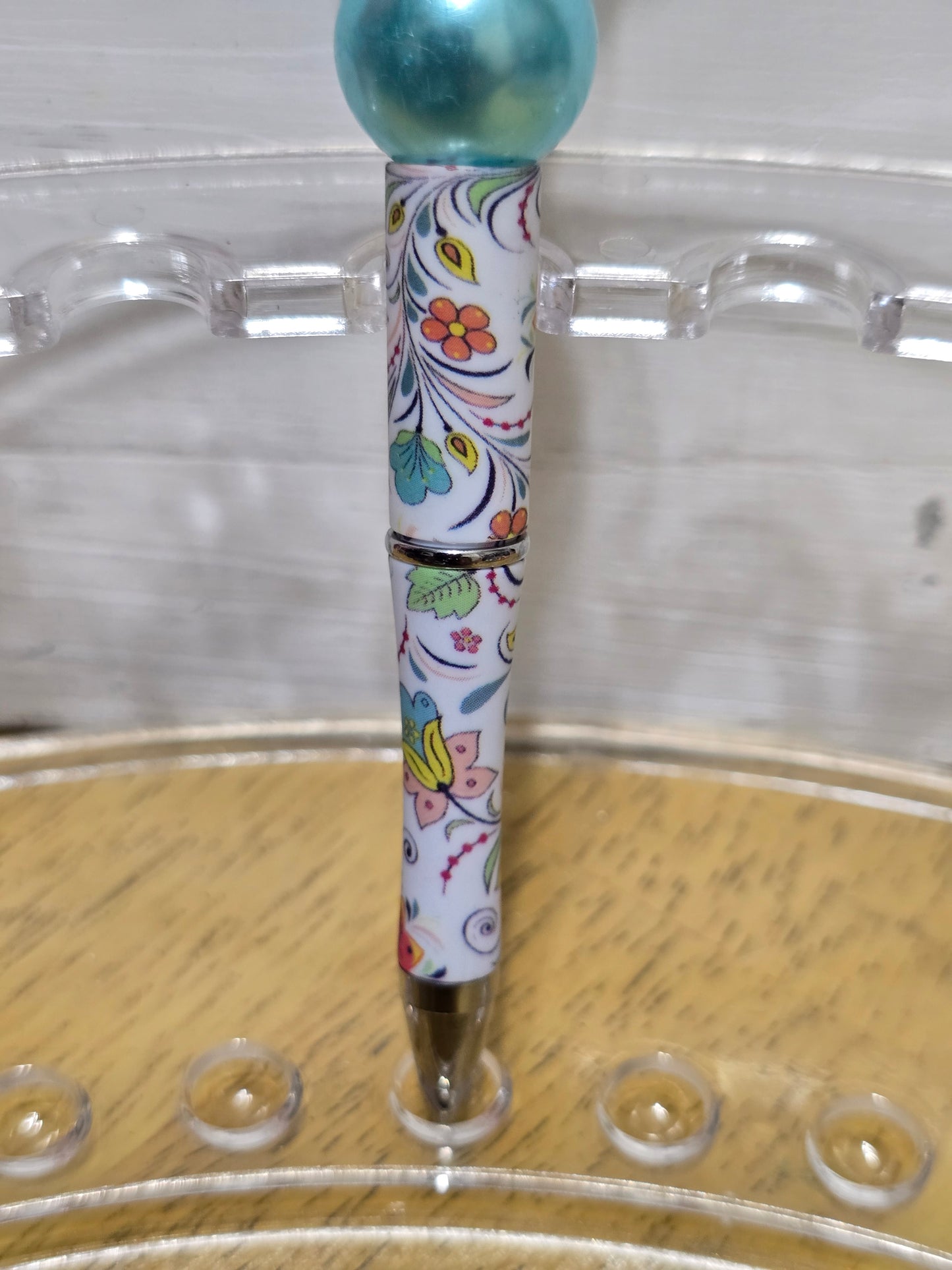 Beaded mouse pens