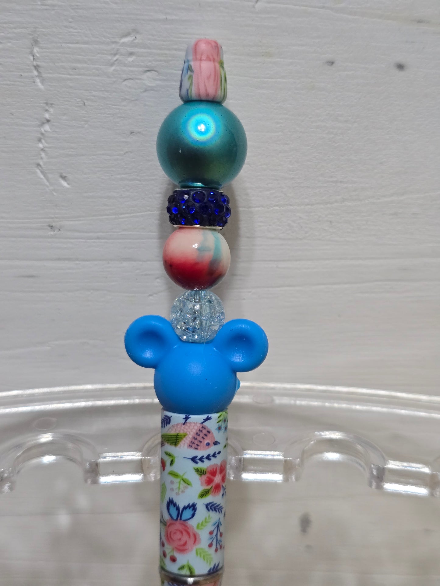 Beaded mouse pens