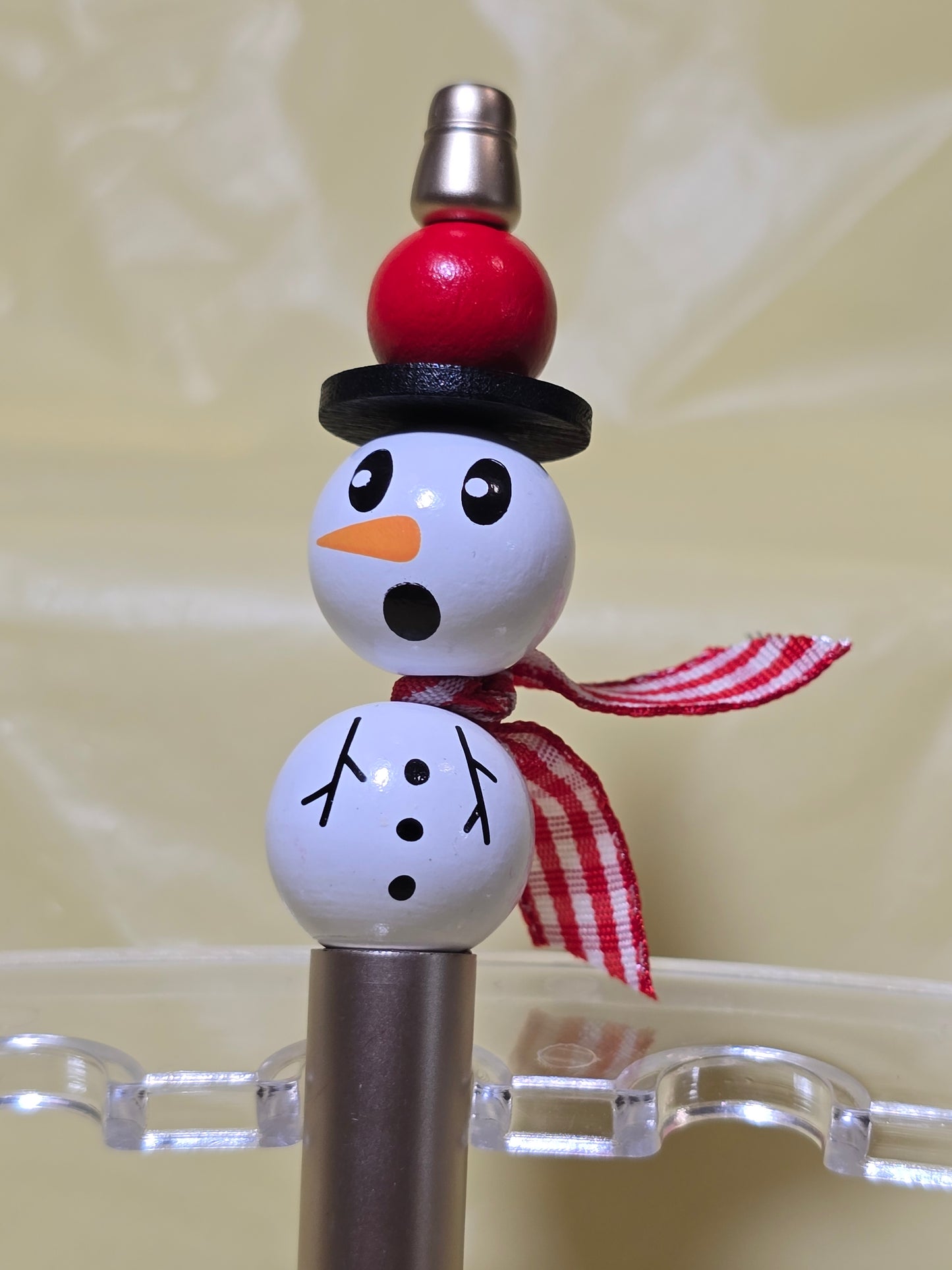 Snowman pens