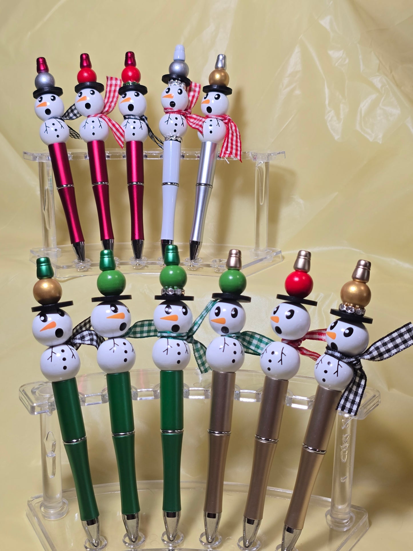 Snowman pens