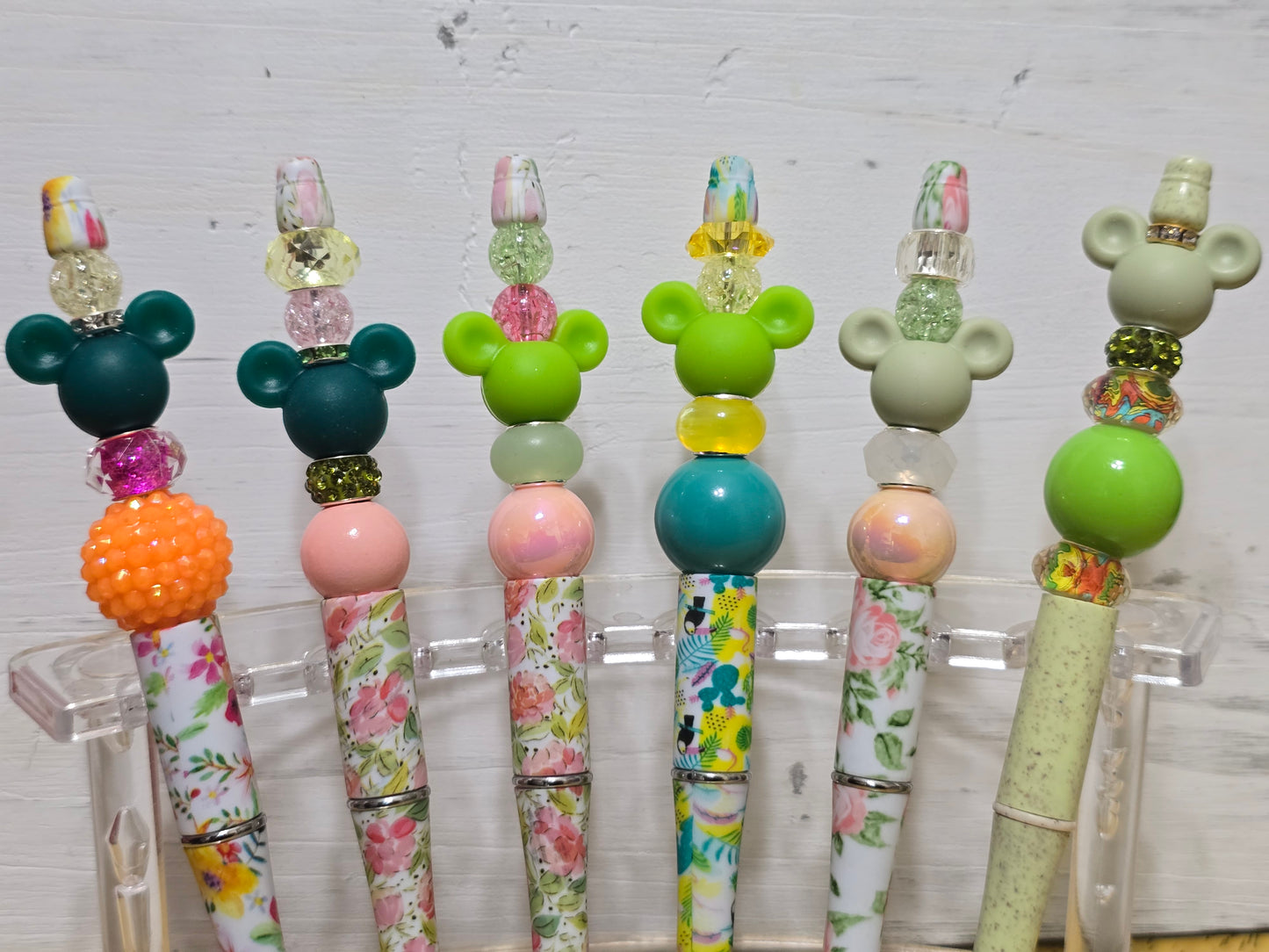 Beaded mouse pens