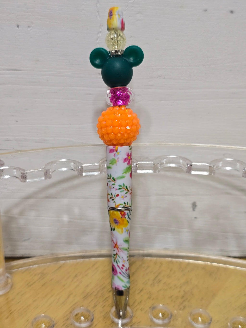 Beaded mouse pens