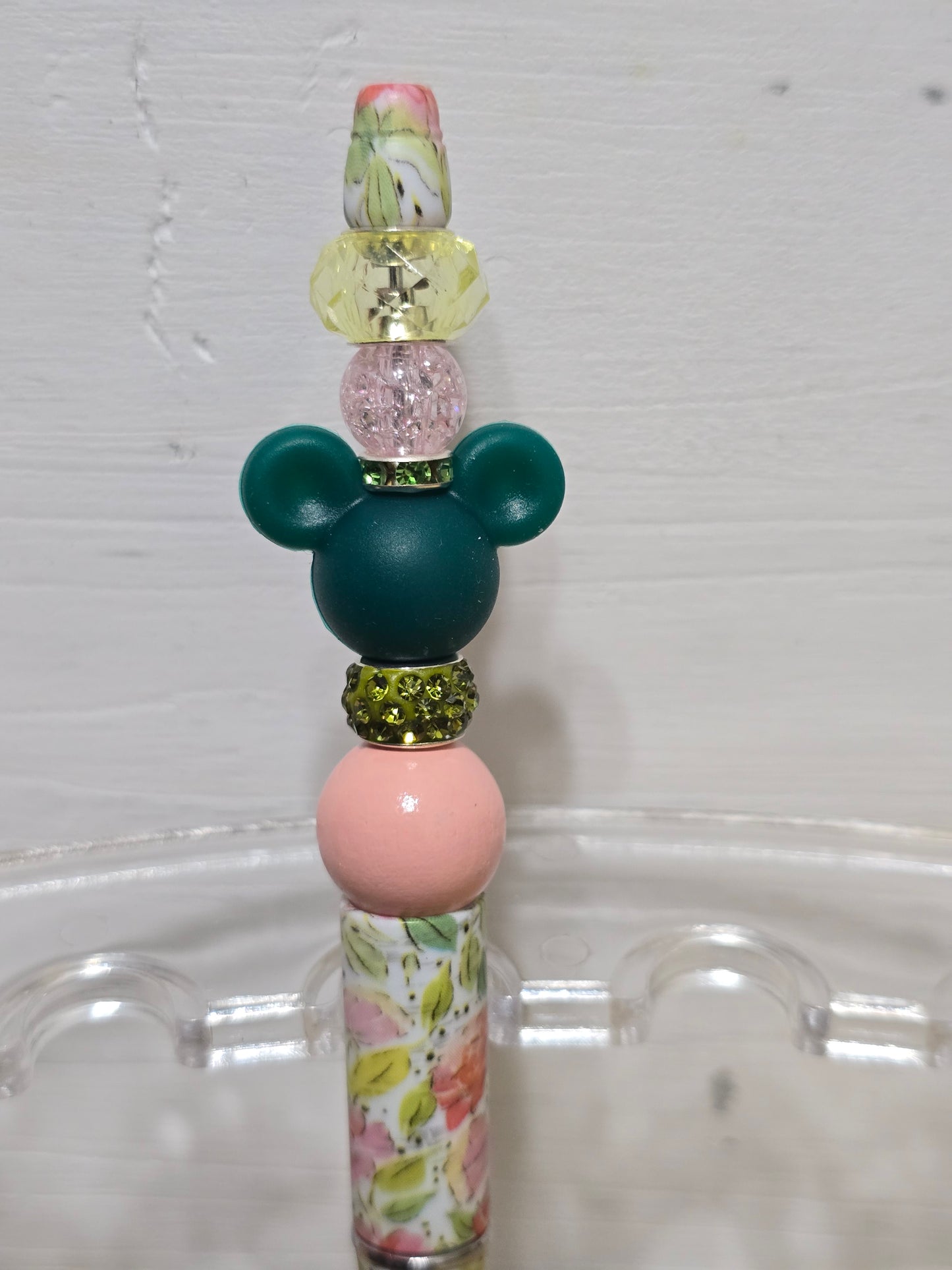 Beaded mouse pens