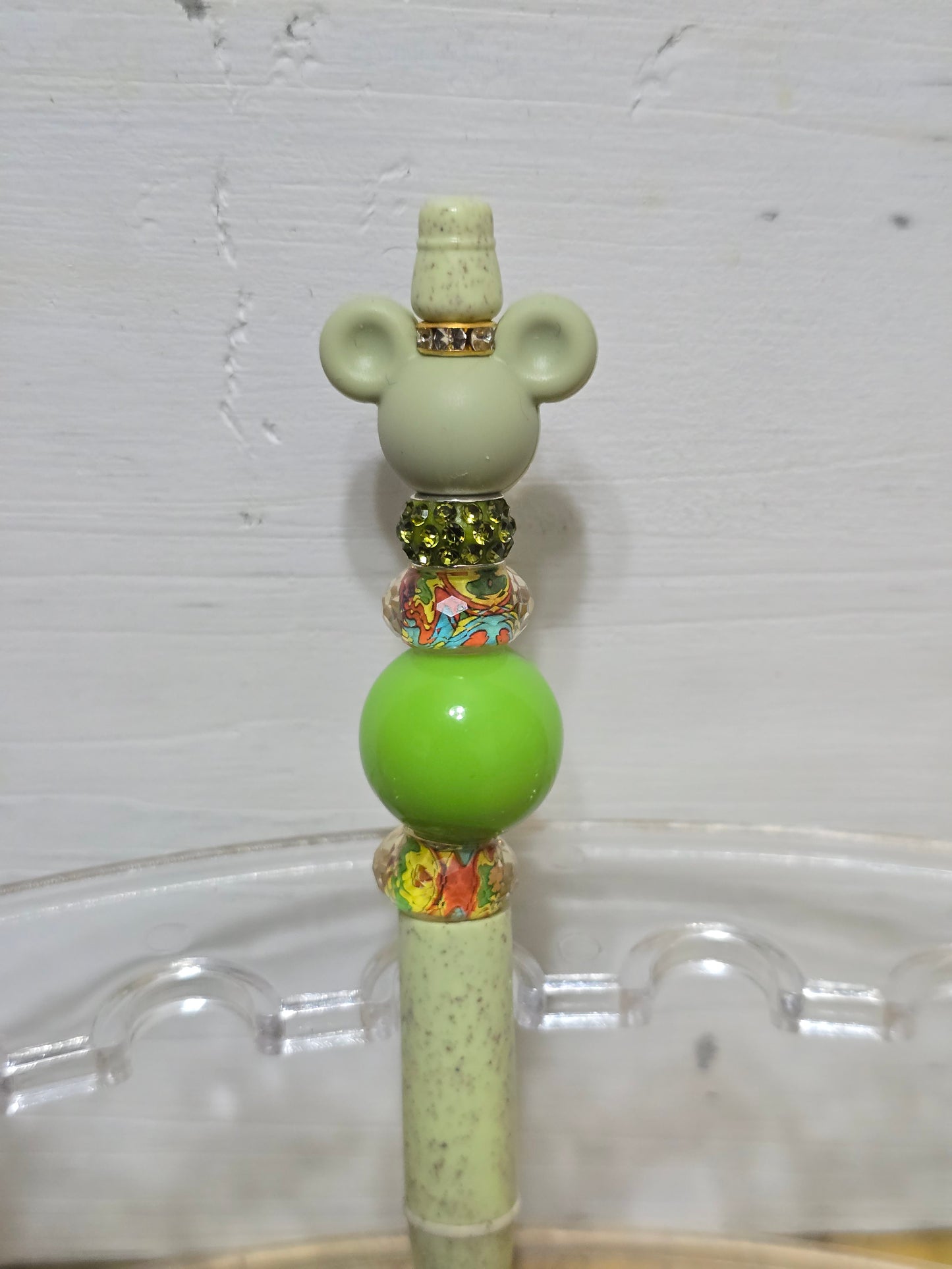 Beaded mouse pens