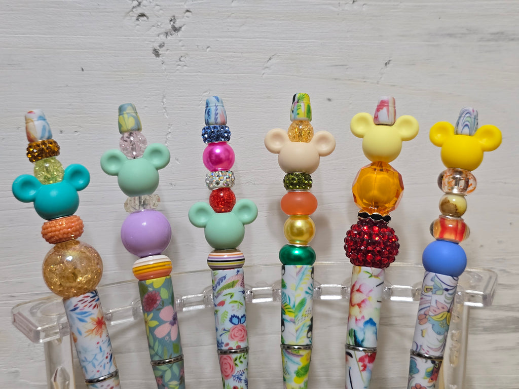 Beaded mouse pens