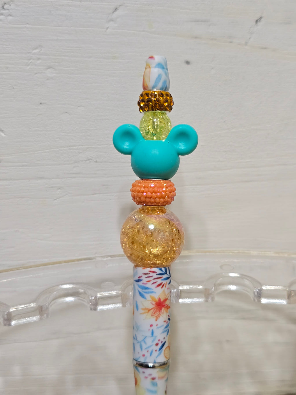 Beaded mouse pens