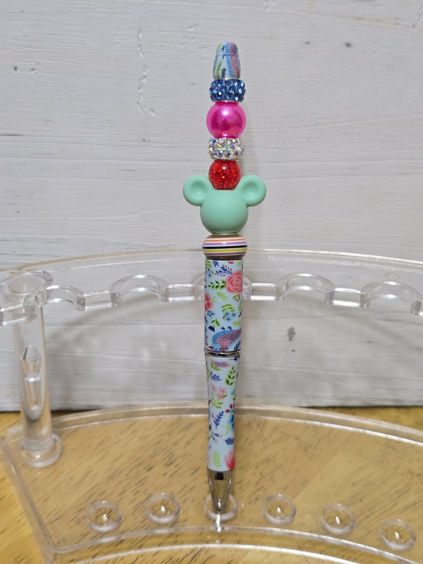 Beaded mouse pens