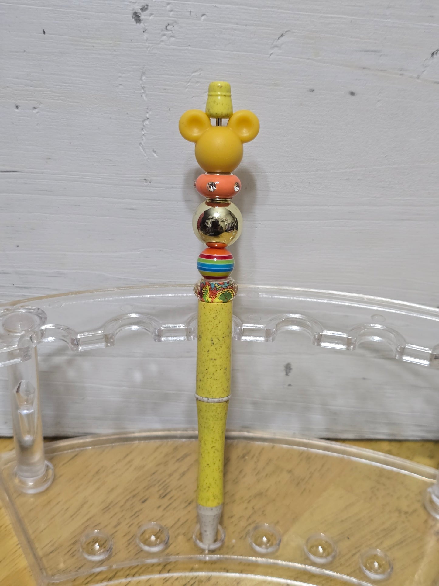 Beaded mouse pens