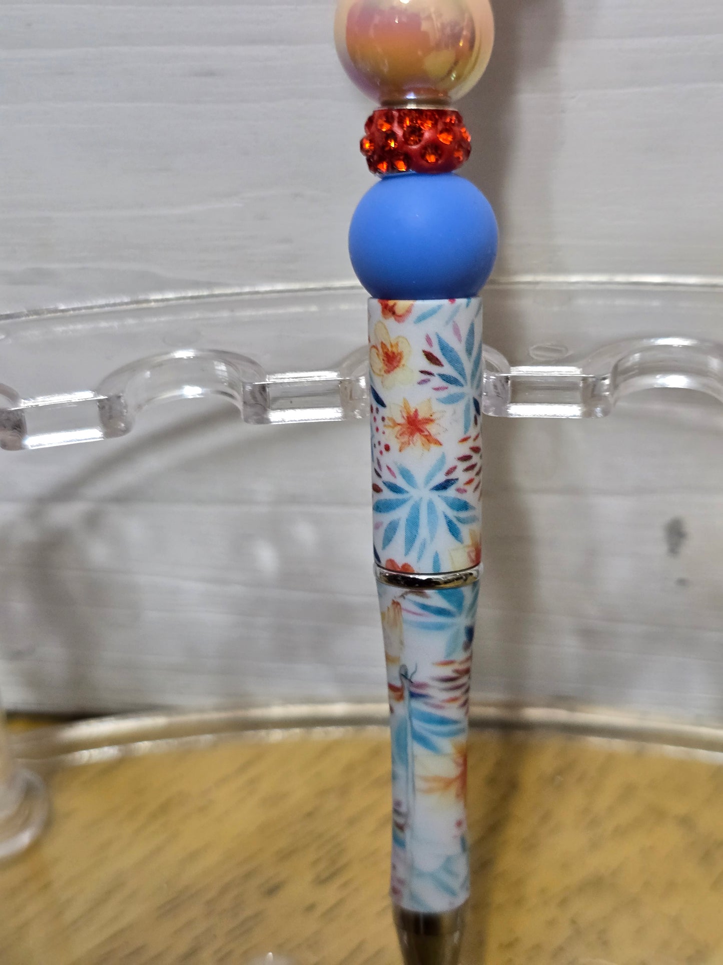 Beaded mouse pens