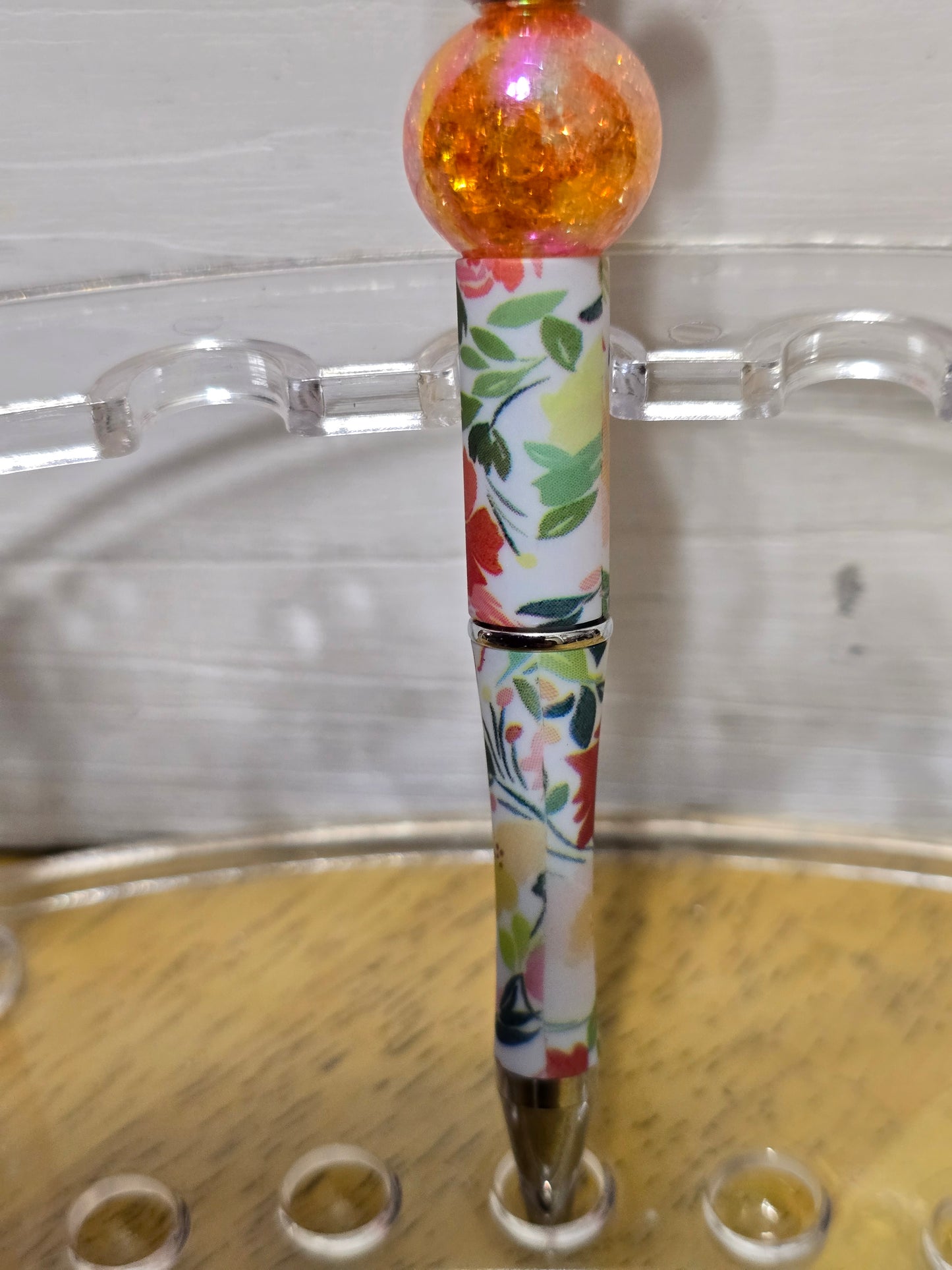 Beaded mouse pens