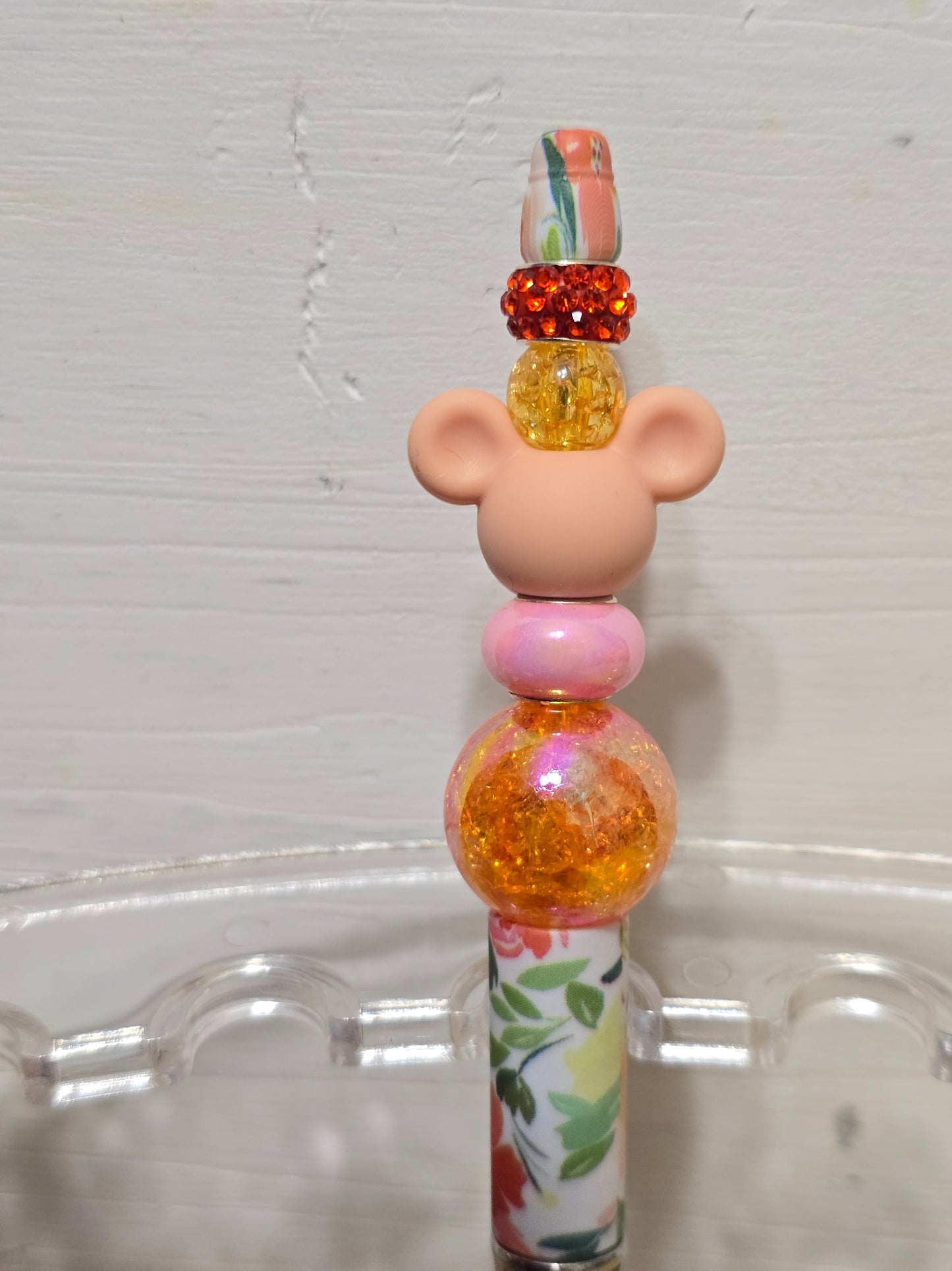 Beaded mouse pens