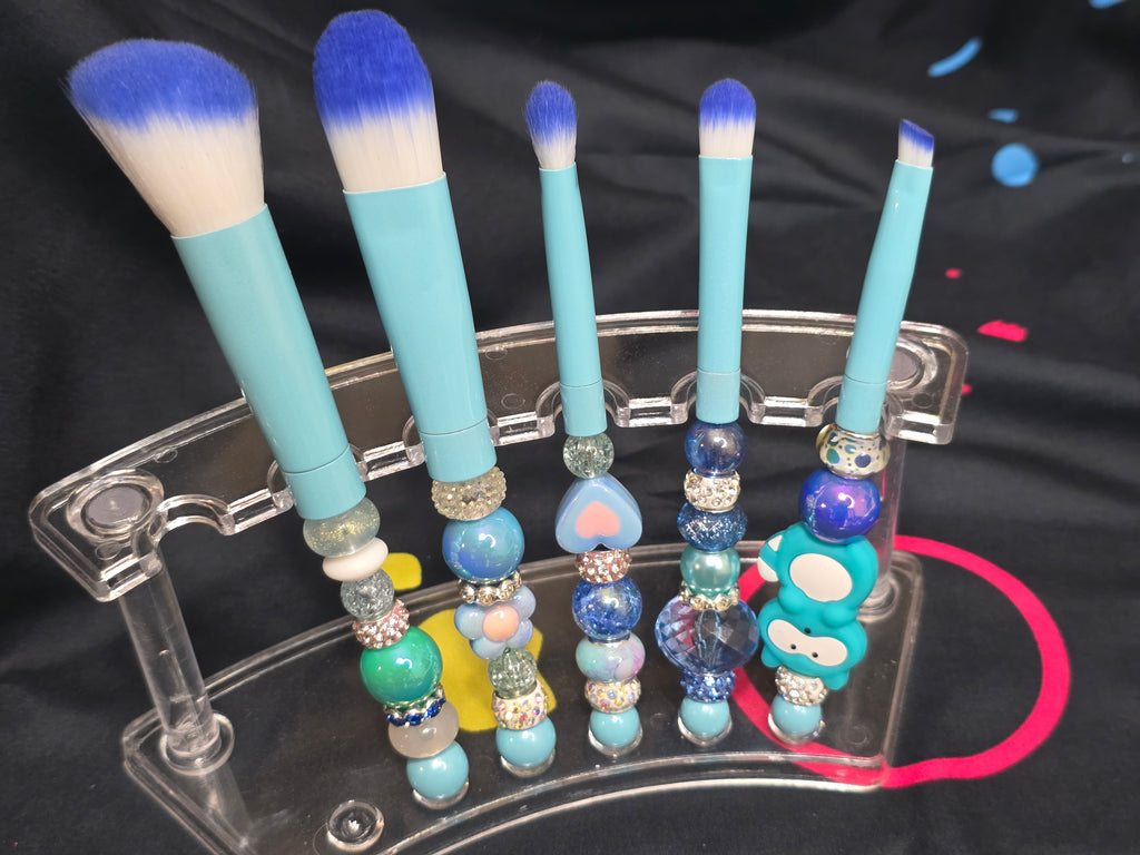 Bubblegum beaded makeup brushes