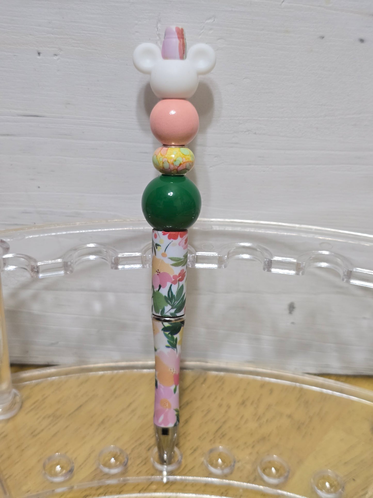 Beaded mouse pens