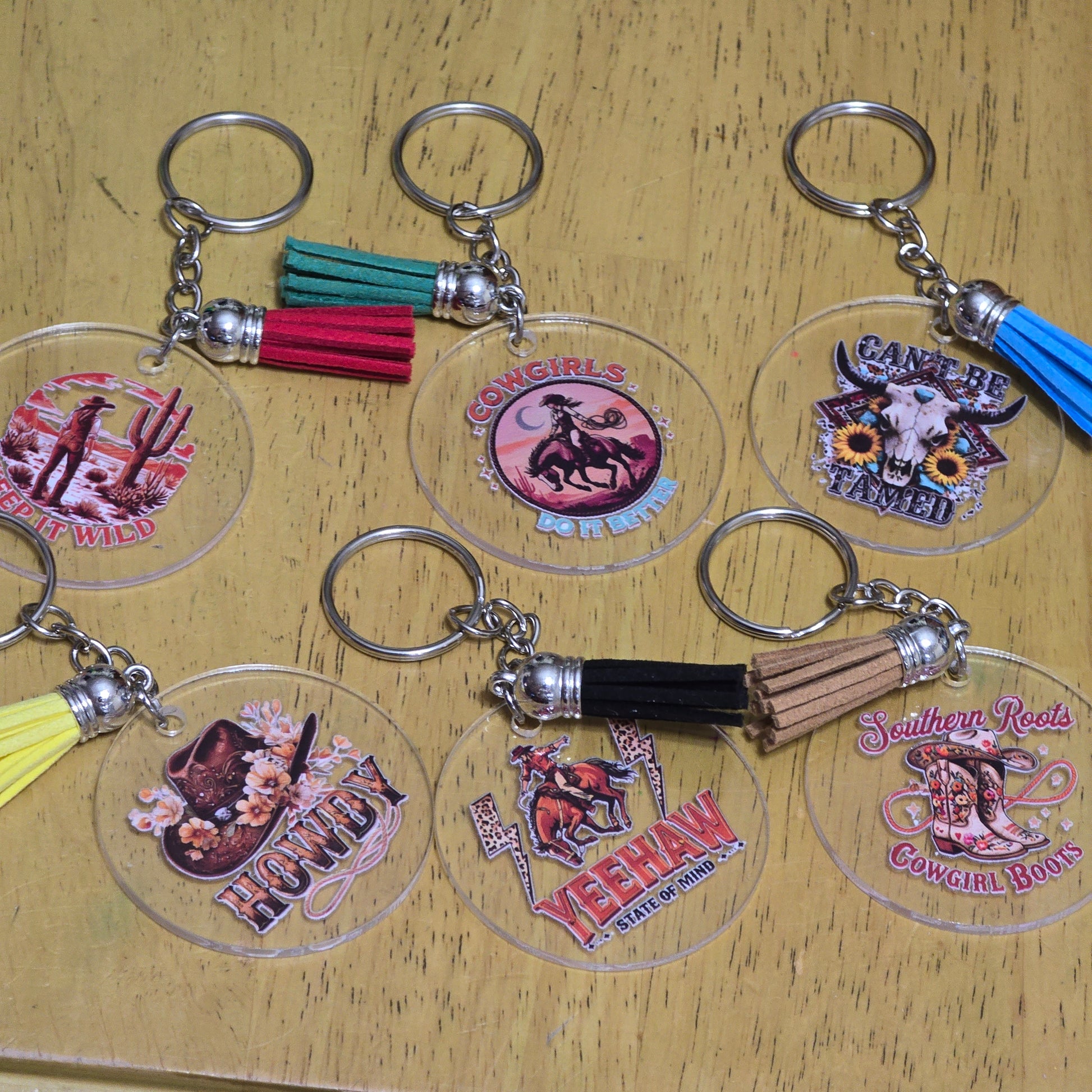 Round keychains with Tassle