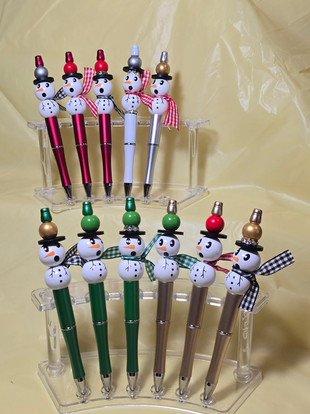 Snowman pens