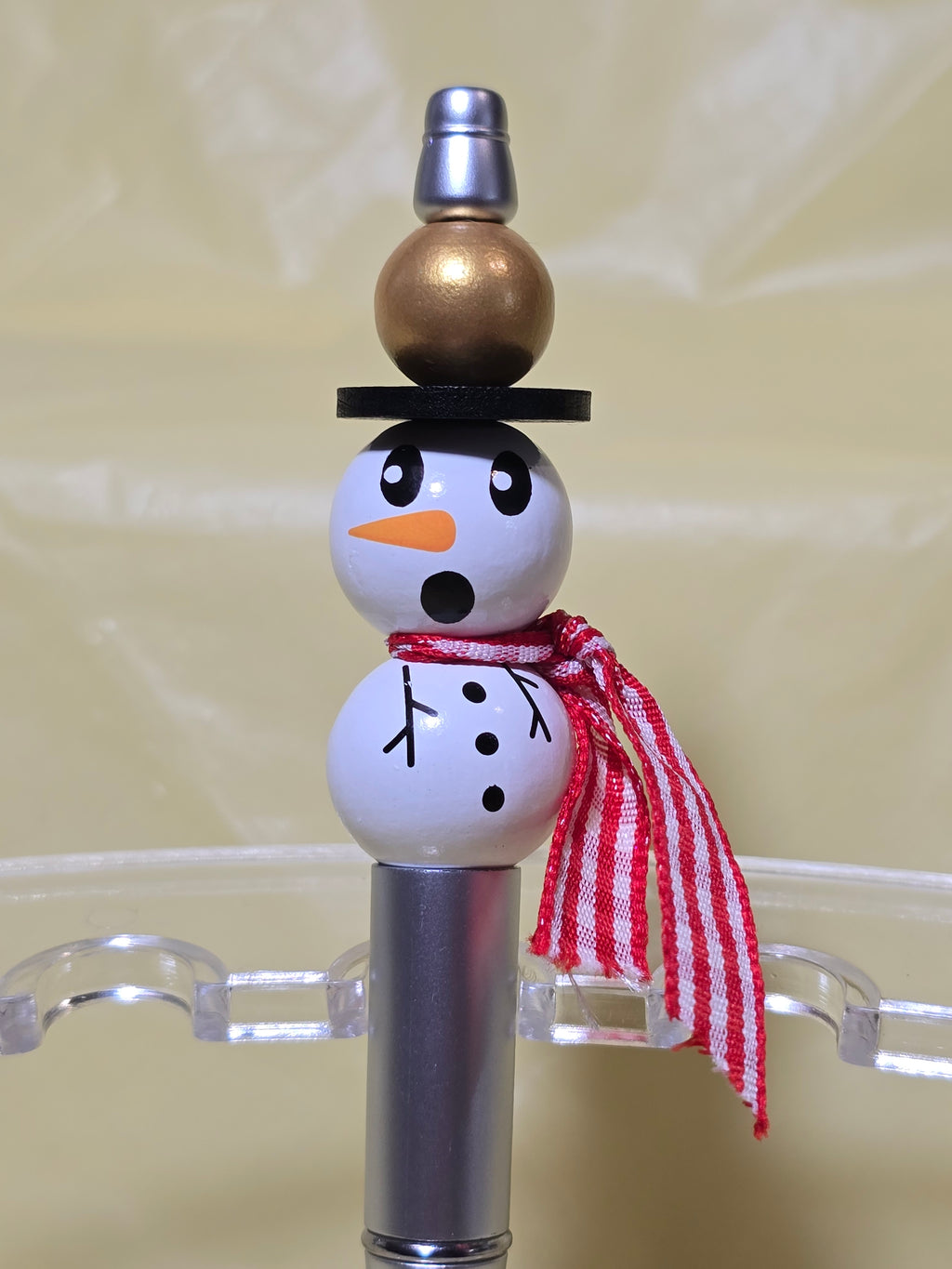 Snowman pens