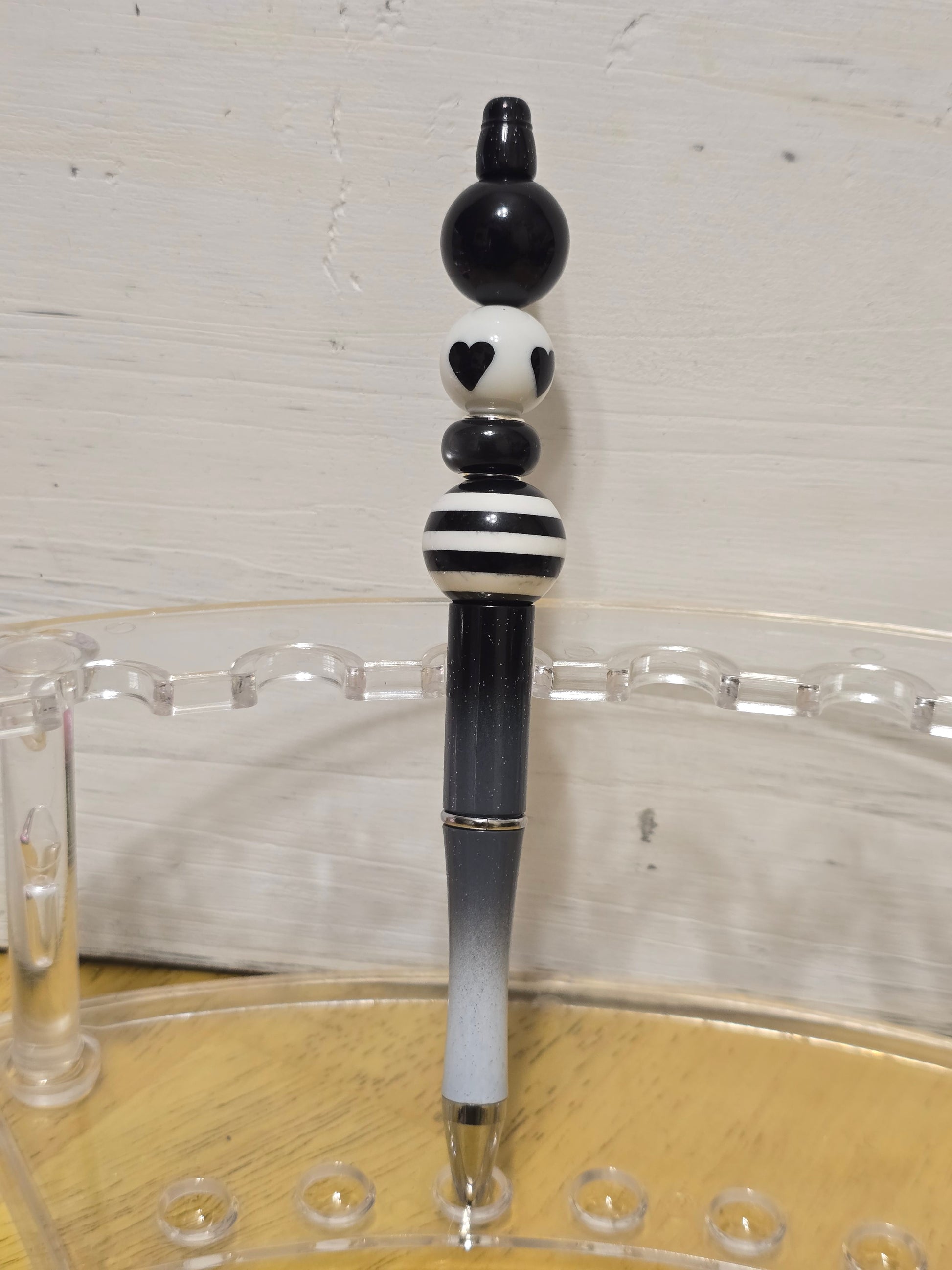 Bubblegum beaded pens