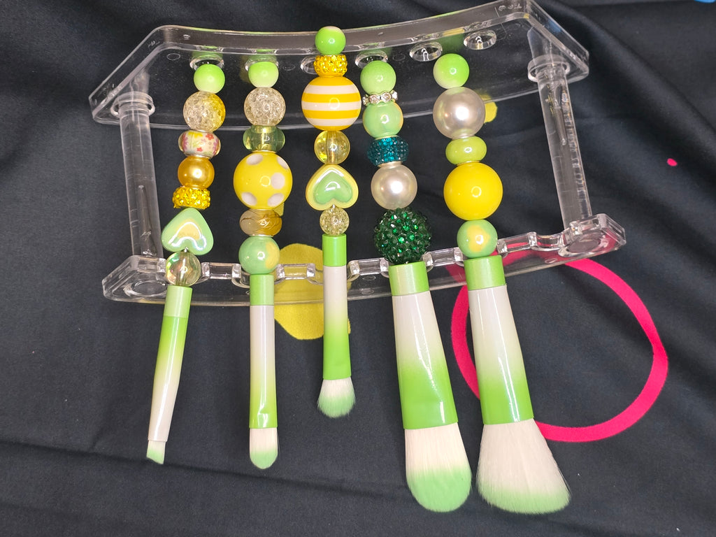 Bubblegum beaded makeup brushes