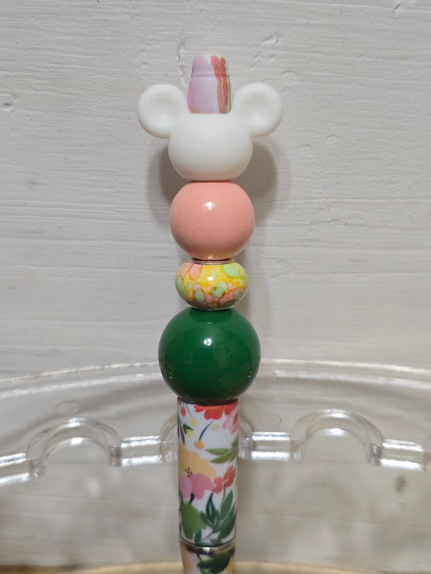 Beaded mouse pens