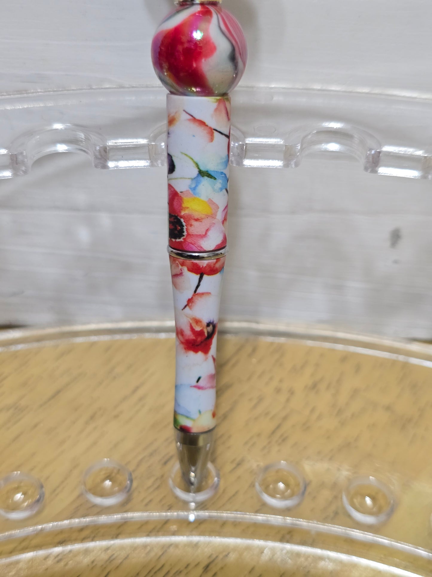Beaded mouse pens