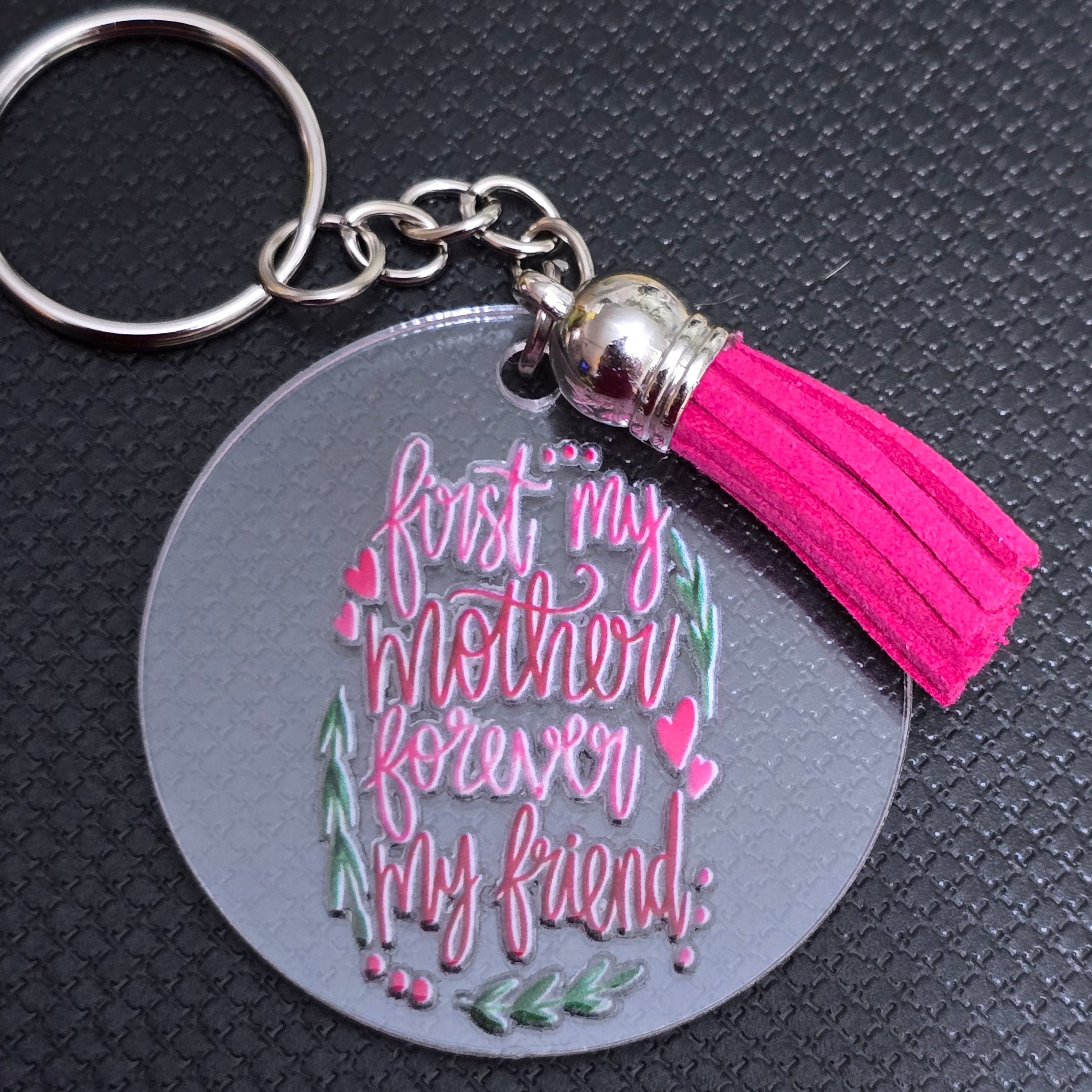 Round keychains with Tassle